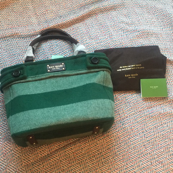 kate spade Handbags - NWT Kate Spade Striped Quinn in Beantown Grnstripe